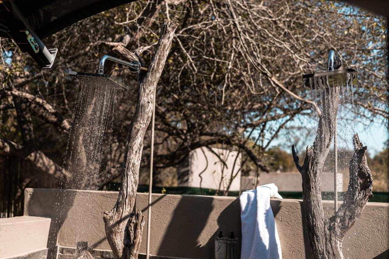 Umkumbe Bush Lodge - Luxury Tented Camp Cagar Alam Sabi Sand Bagian luar foto