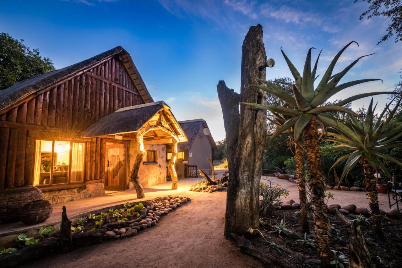 Umkumbe Bush Lodge - Luxury Tented Camp Cagar Alam Sabi Sand Bagian luar foto