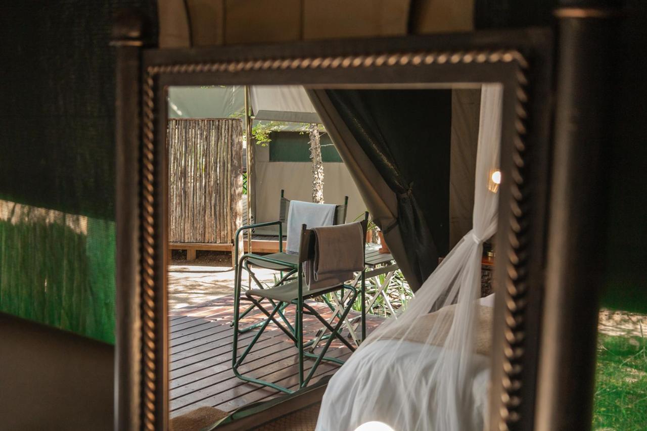 Umkumbe Bush Lodge - Luxury Tented Camp Cagar Alam Sabi Sand Bagian luar foto