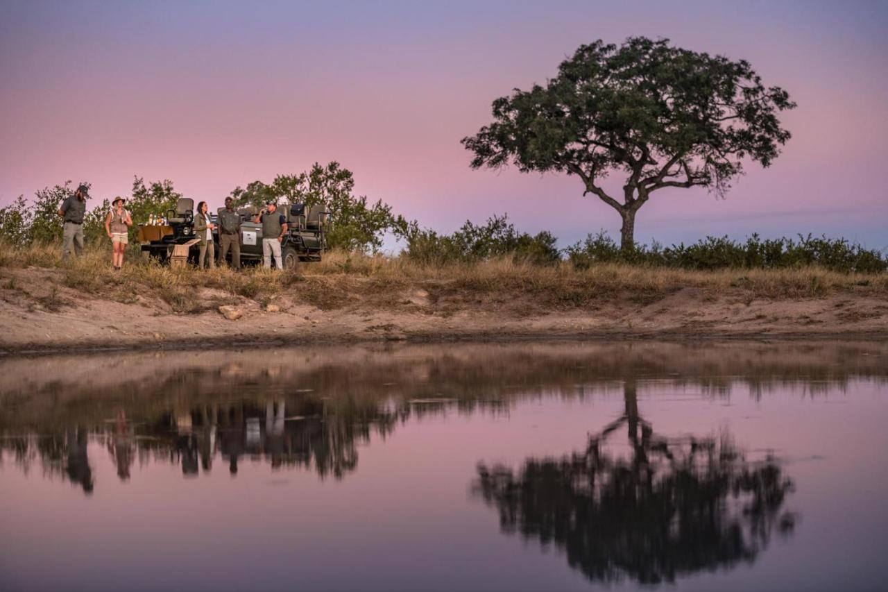 Umkumbe Bush Lodge - Luxury Tented Camp Cagar Alam Sabi Sand Bagian luar foto