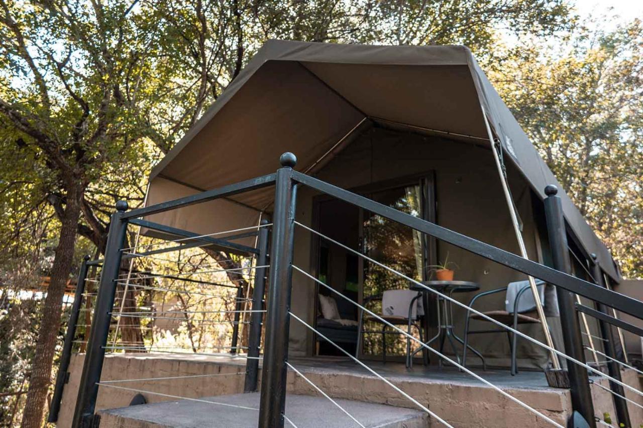 Umkumbe Bush Lodge - Luxury Tented Camp Cagar Alam Sabi Sand Bagian luar foto