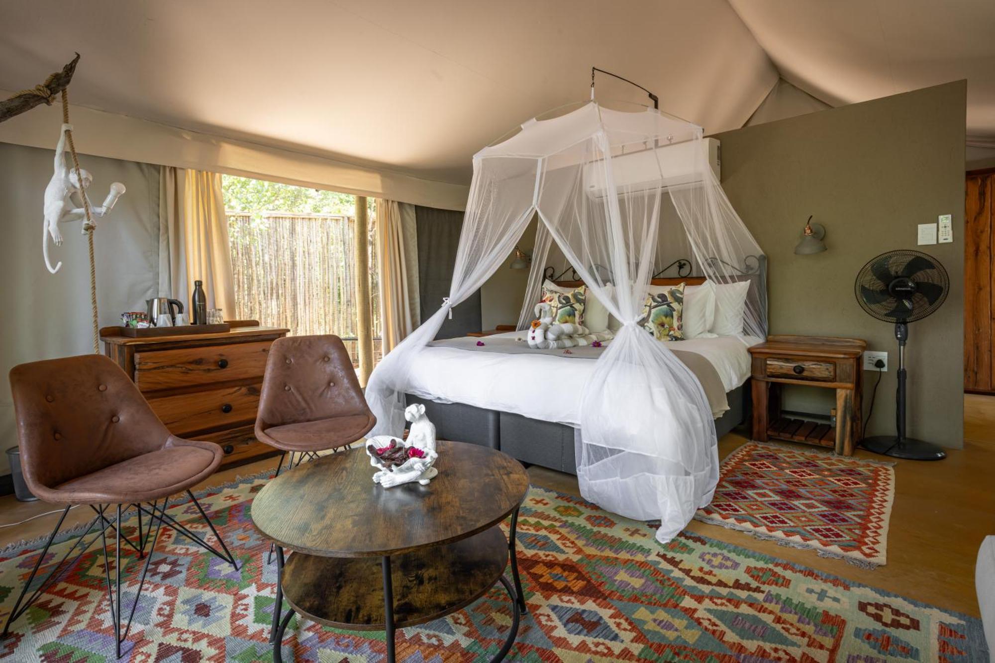 Umkumbe Bush Lodge - Luxury Tented Camp Cagar Alam Sabi Sand Bagian luar foto